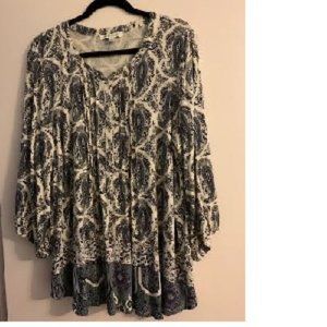 Rose & Olive Women's Top